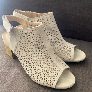 Low heel Dress Shoes